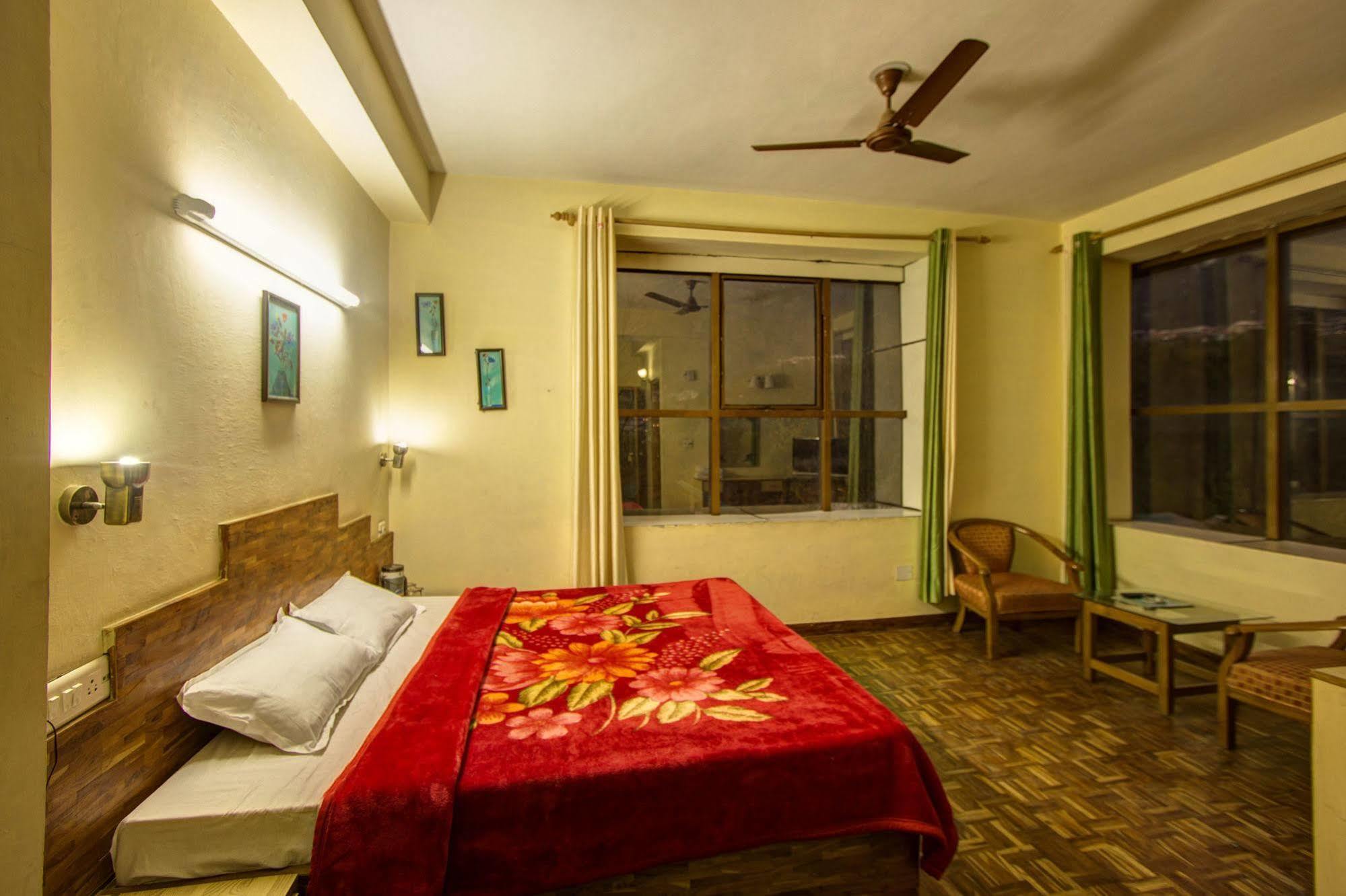 Kalinga Grand Hotel 마날리 외부 사진