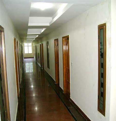 Kalinga Grand Hotel 마날리 외부 사진